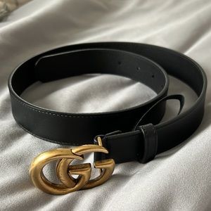 Black Gucci belt size 75
